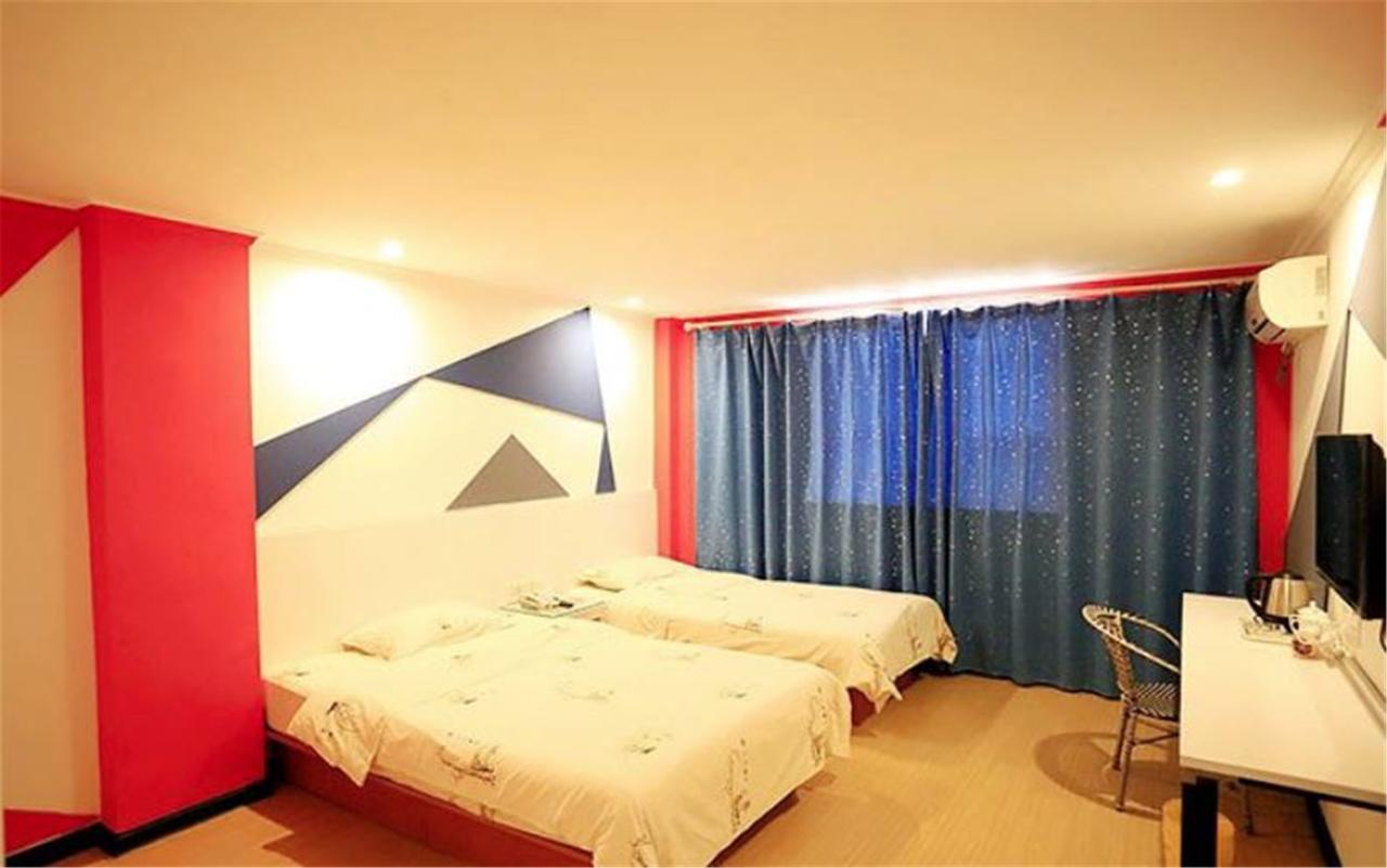 Jinkailai Business Hotel Qingdao Beer Street Екстериор снимка
