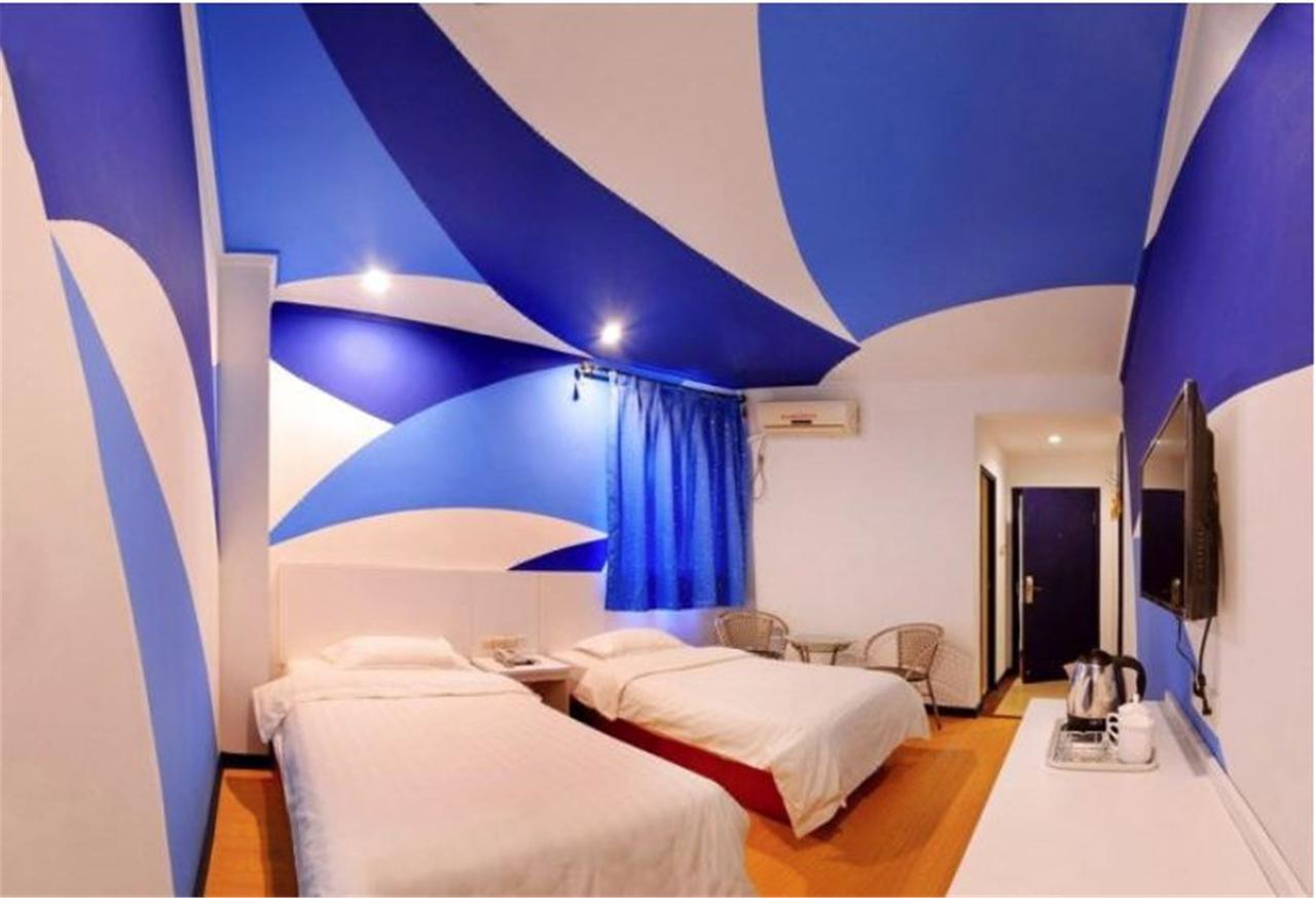 Jinkailai Business Hotel Qingdao Beer Street Екстериор снимка